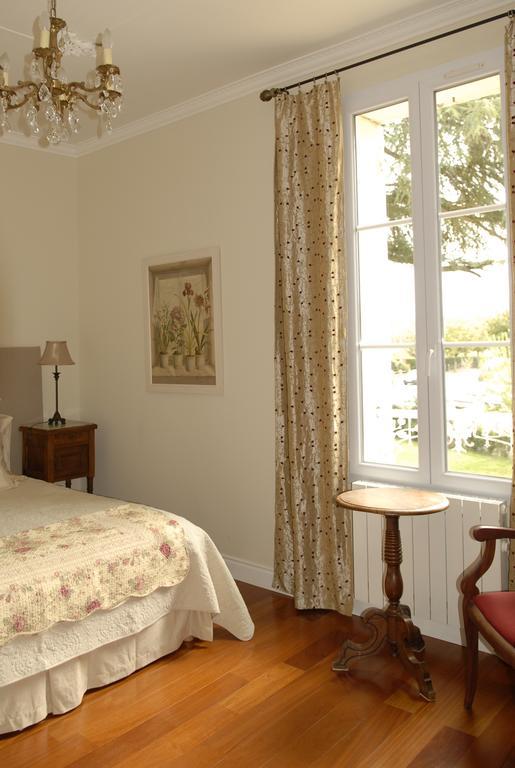 La Grande Maison Bed & Breakfast Бержерак Стая снимка