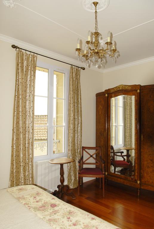 La Grande Maison Bed & Breakfast Бержерак Стая снимка