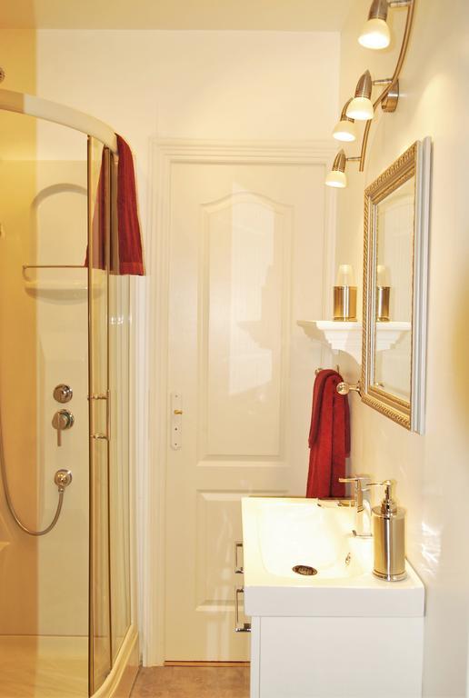 La Grande Maison Bed & Breakfast Бержерак Стая снимка