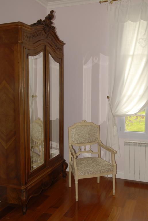 La Grande Maison Bed & Breakfast Бержерак Стая снимка