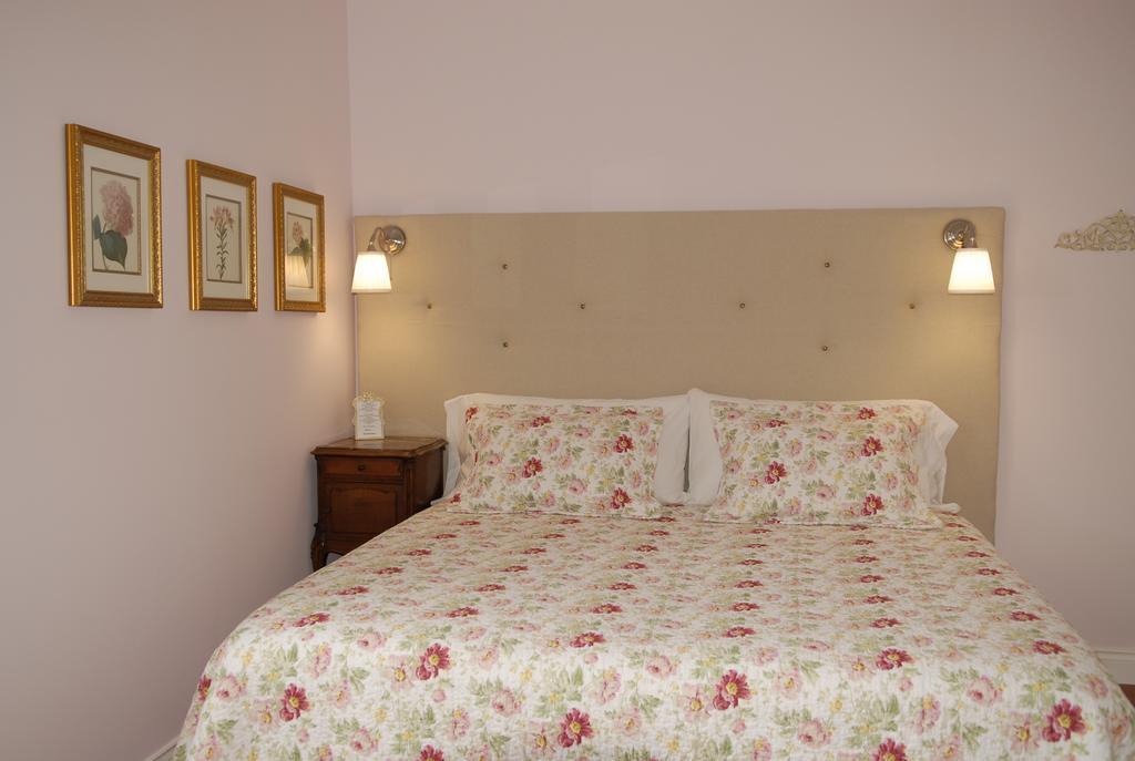 La Grande Maison Bed & Breakfast Бержерак Стая снимка