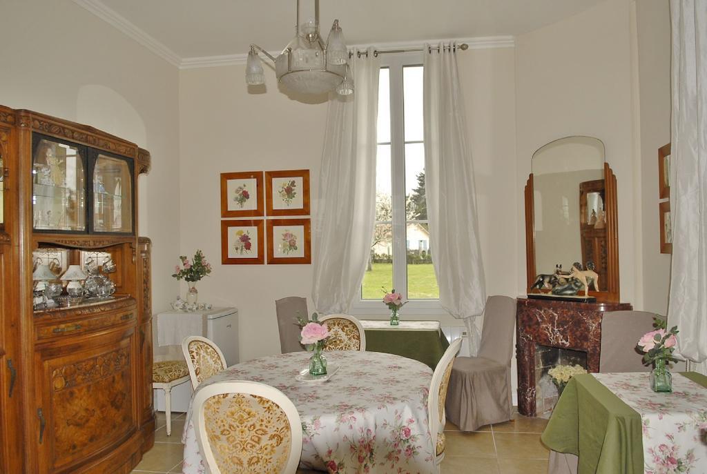 La Grande Maison Bed & Breakfast Бержерак Екстериор снимка