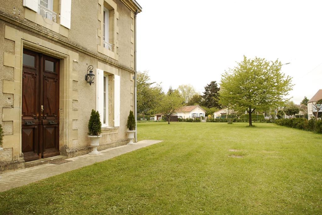 La Grande Maison Bed & Breakfast Бержерак Екстериор снимка